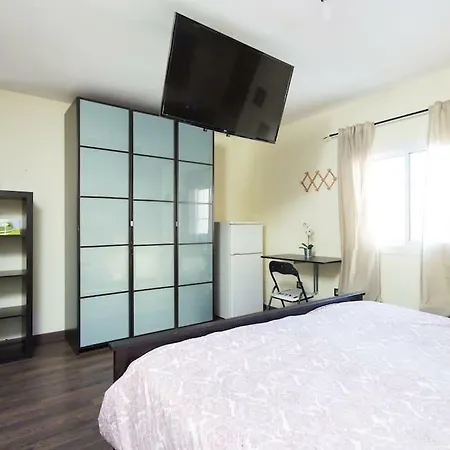 Tatil Evi Blanca Tenerife - Complete House - Terrace And Bbq, 5 Minutes From The And Airport San Isidro (Tenerife)