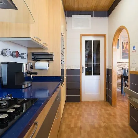 Tatil Evi Blanca Tenerife - Complete House - Terrace And Bbq, 5 Minutes From The And Airport *