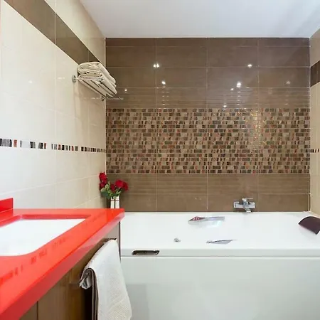 Blanca Tenerife - Complete House - Terrace And Bbq, 5 Minutes From The And Airport Σπίτι διακοπών *